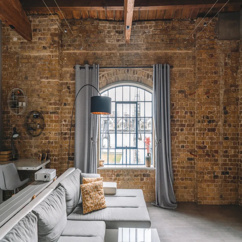 Royal Docks Serviced Apartment for 5